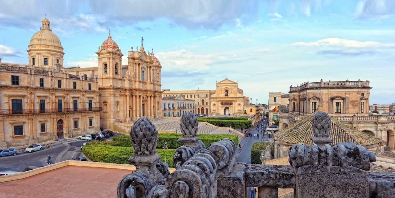 Casa Mariavittoria Villa Noto Exterior photo